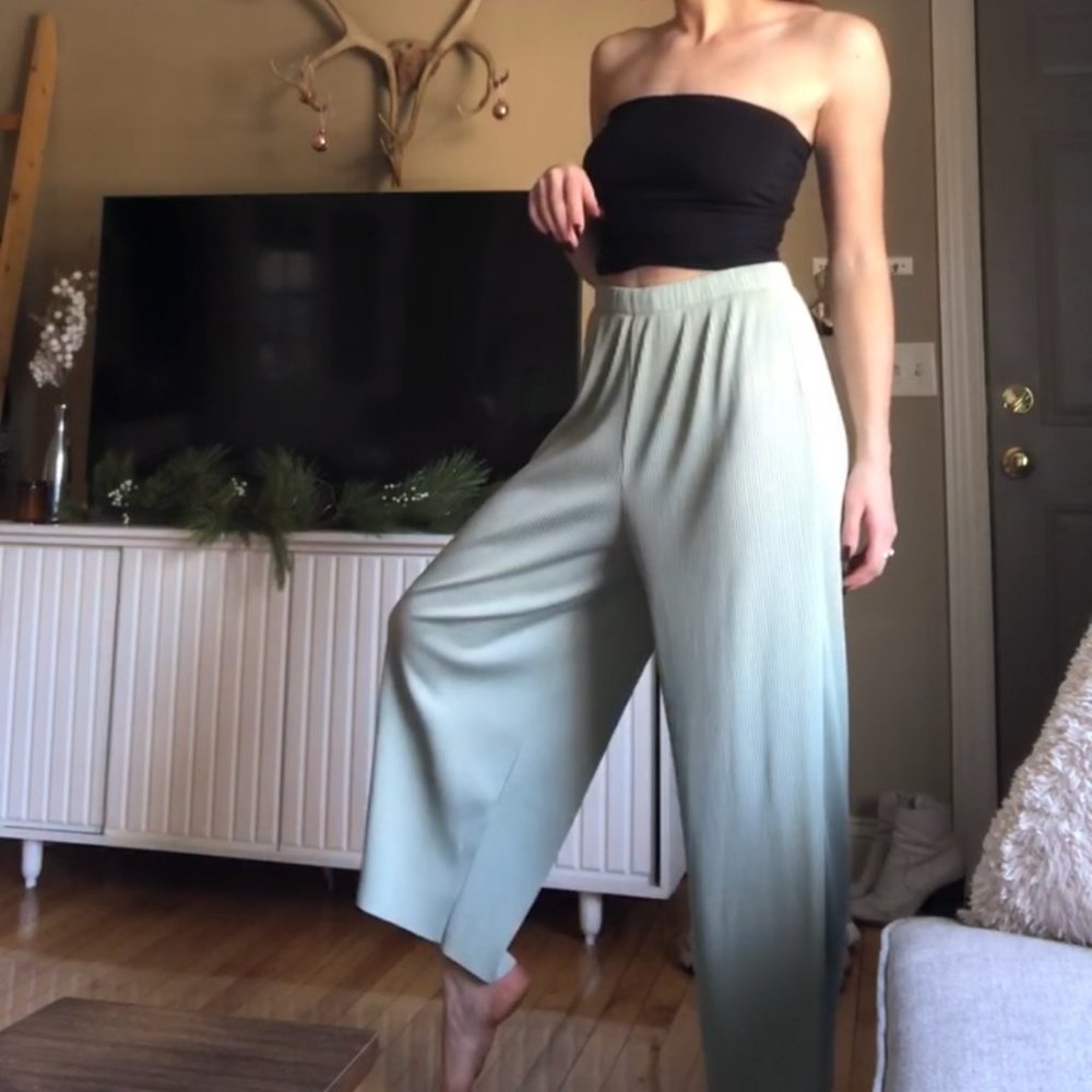 Sage Green Pleated Wide Leg Pant